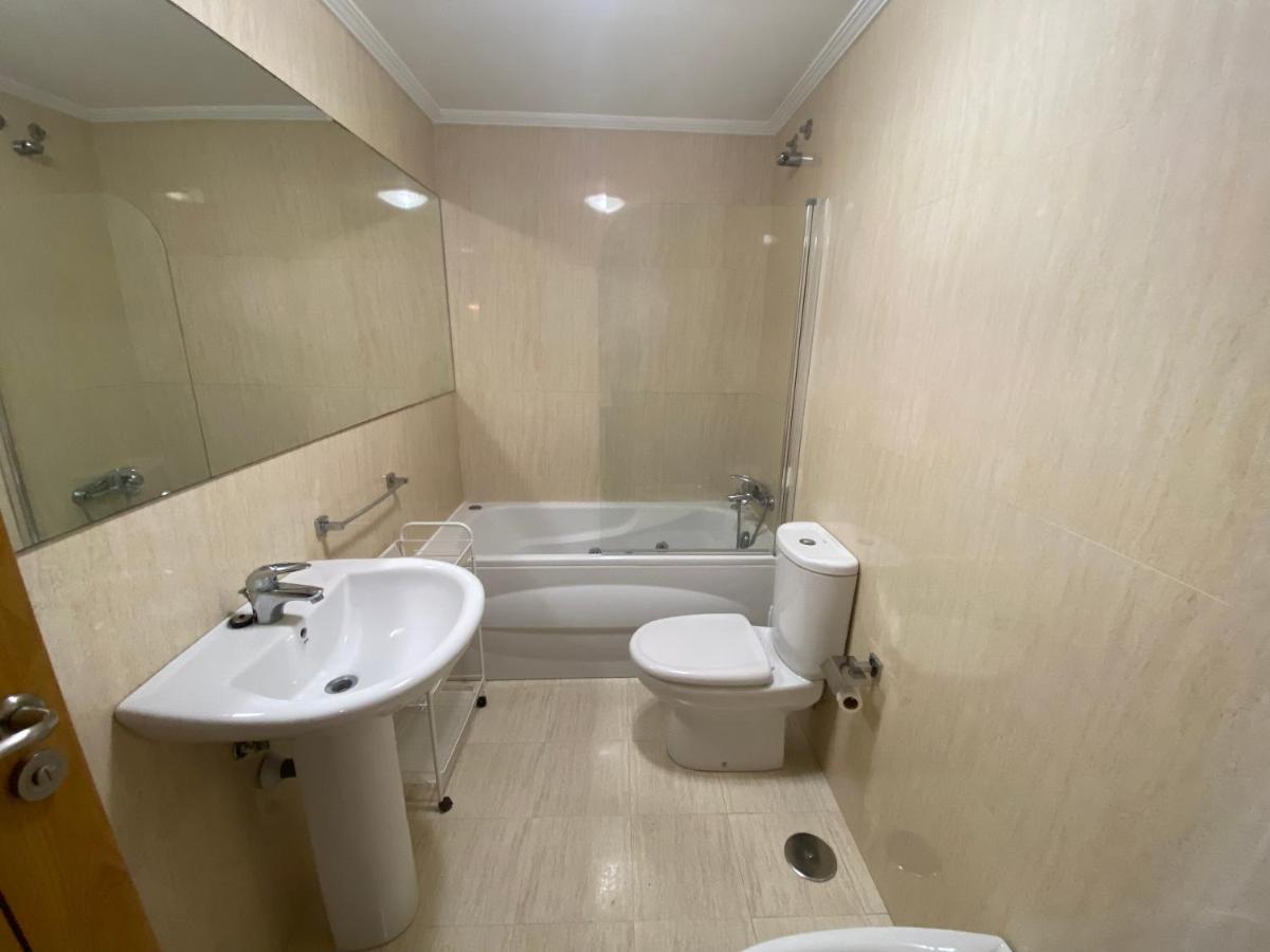 Apartamento A 5 Min Caminando De La Playa Sta. Cristina, Oleiros Eksteriør billede